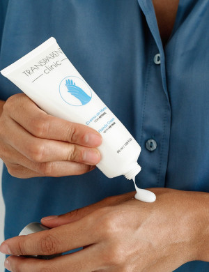 Восстанавливающий крем для рук с ретинолом / Hand Cream